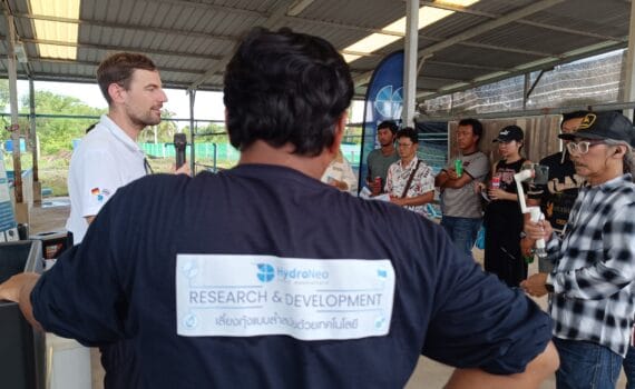 Fabian Reusch delivering a presentation to farmers on HyrdoNeo's research and development farm