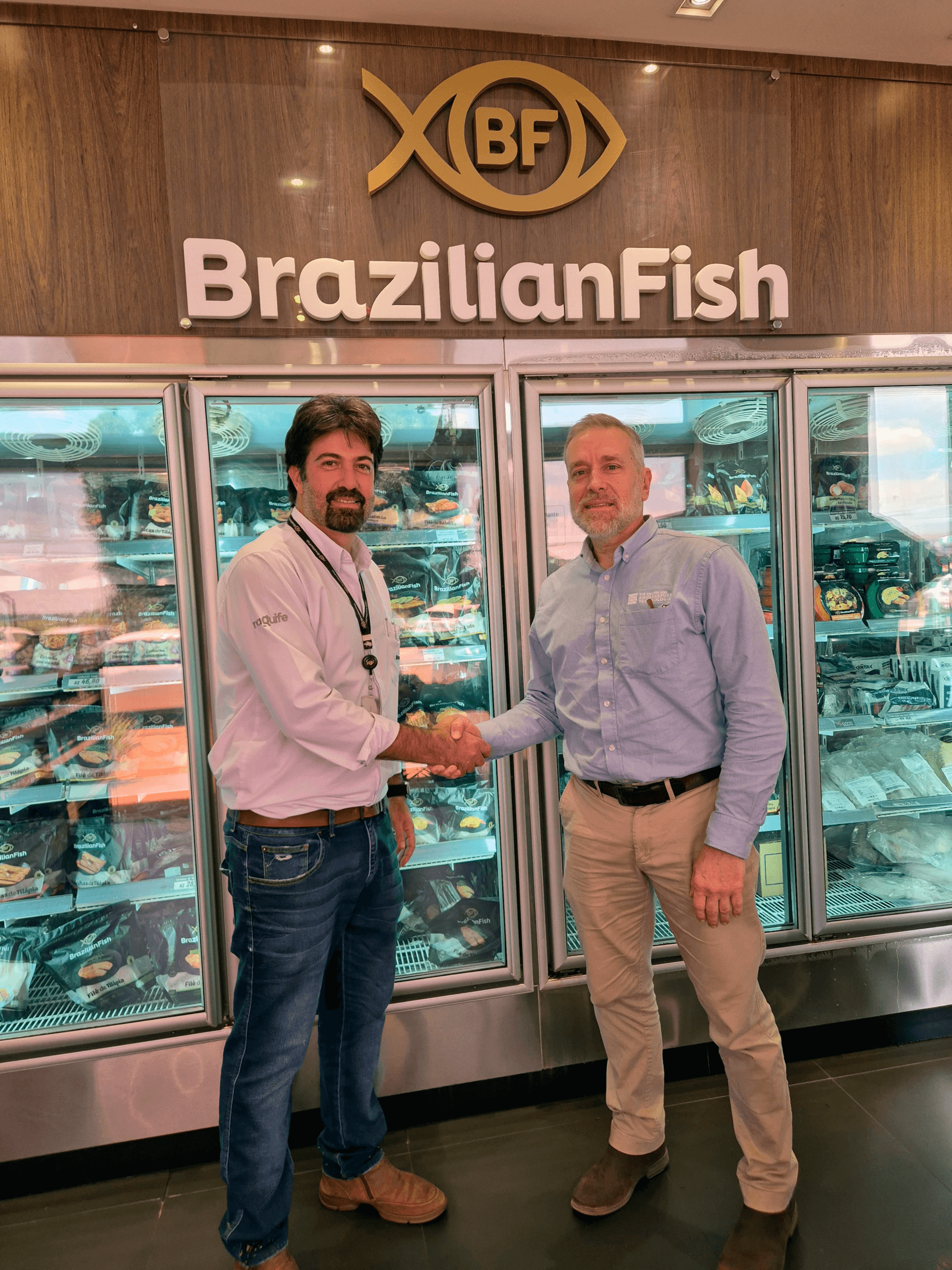 Ramon Amaral, CEO of Brazilian Fish, and John Buchanan, CEO of the Center for Aquaculture Technologies, formalize a strategic partnership to drive advancements in tilapia breeding through genome editing program, in Brazil.