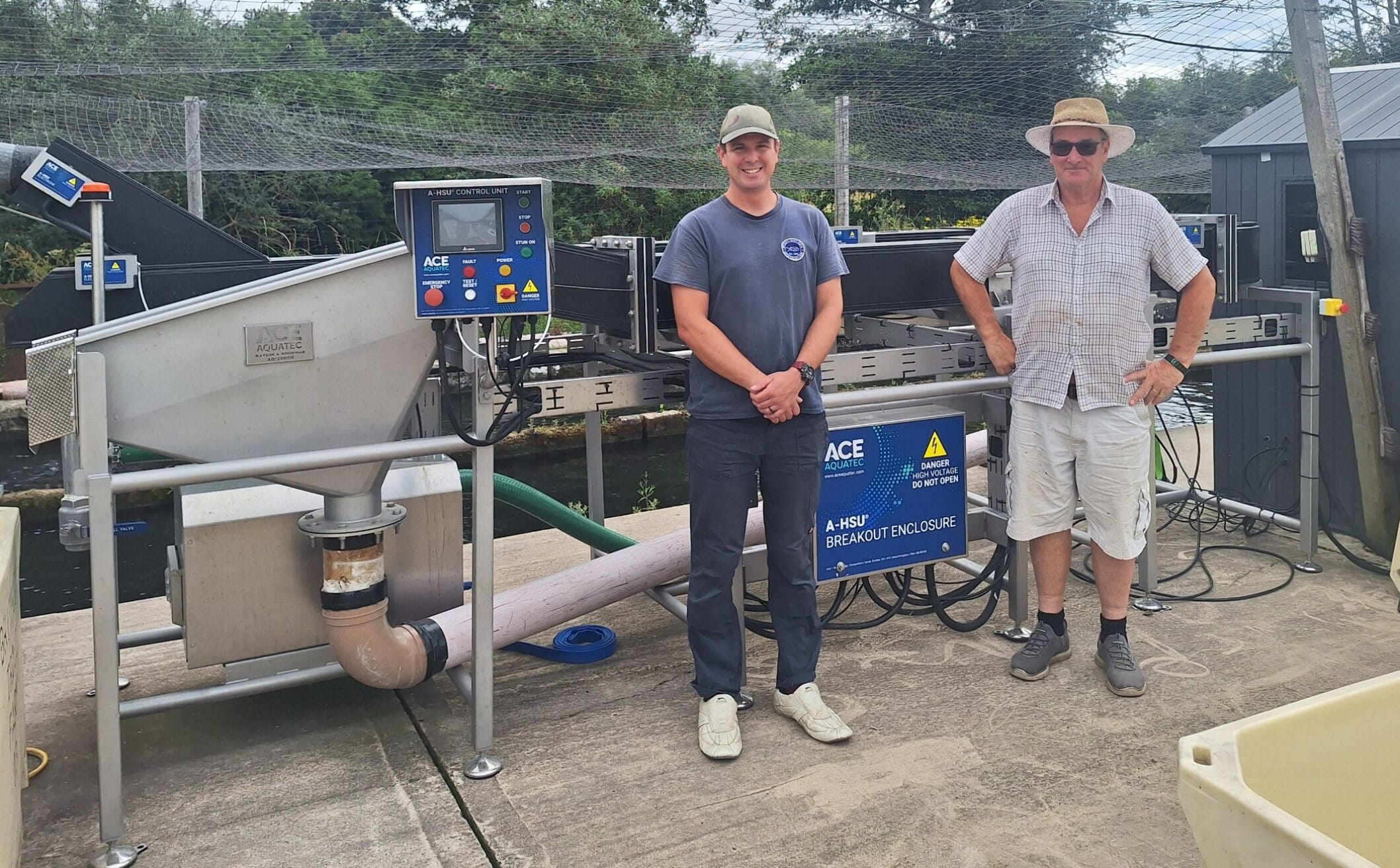Jack and Mark Heaven with Ace Aquatec’s Humane Stunner Universal A-HSU®