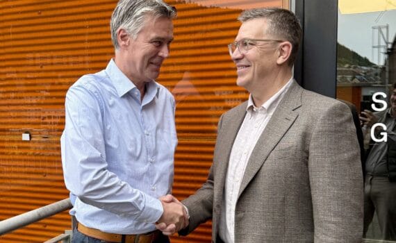 Jan Olav Langeland, CEO Salmon Group, and Charlie Granfelt, CEO WellFish Tech.