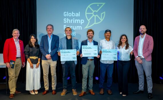 Roy van Daatselaar (far right) with the winners and runners up.
