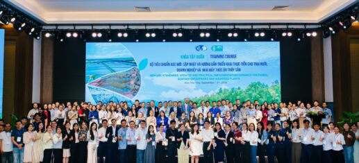 Group photo of participants at the ASC training course on the new standards for farms, seafood enterprises and aquafeed plants in Can Tho, Vietnam